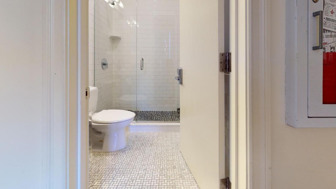 Charming Studio in Boston Brownstone, C. Ave #33 Esterno foto